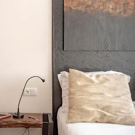 Apartman Plum Guide - Cog And Wheel *